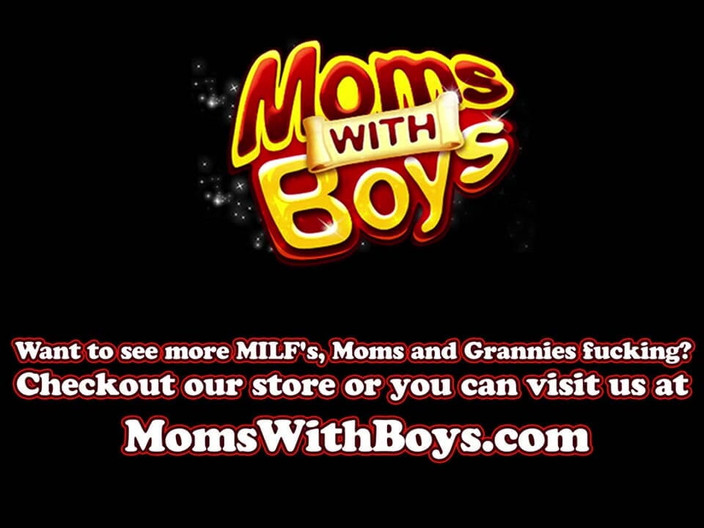 Moms With Boys: Haarige reife geritten und gespritzt
