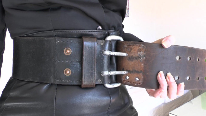 Lady Victoria Valente: 소방관 루디의 벨트 선물 : 벨트 피팅 및 비교, 레이디 빅토리아 발렌테