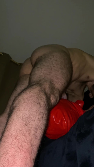 Danmel X: Tyst medan jag använder din hals