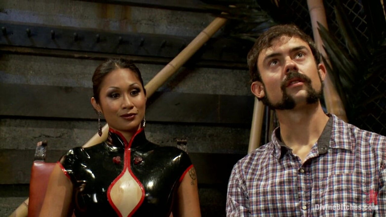 Divine Bitches by Kink: De inútil a digno en cinco dominatrix, episodio 4 , Castidad Woes