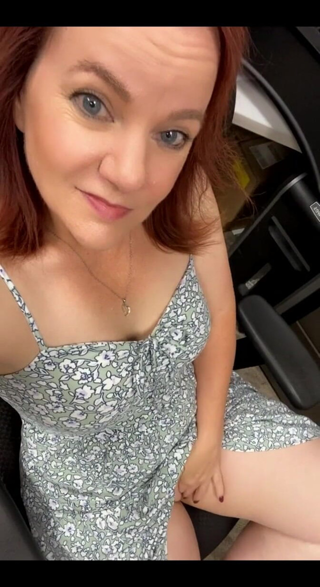 Pussy in the Car (Ms Amanda)