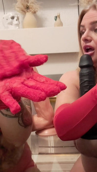 Sarung tangan fetish duo joi cumcountdown