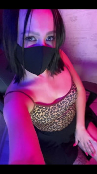 I Am a Hot and Sexy Streamer