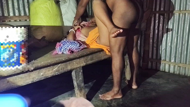 Dogrupali69: Mi tía y mi marido disfrutan del sexo