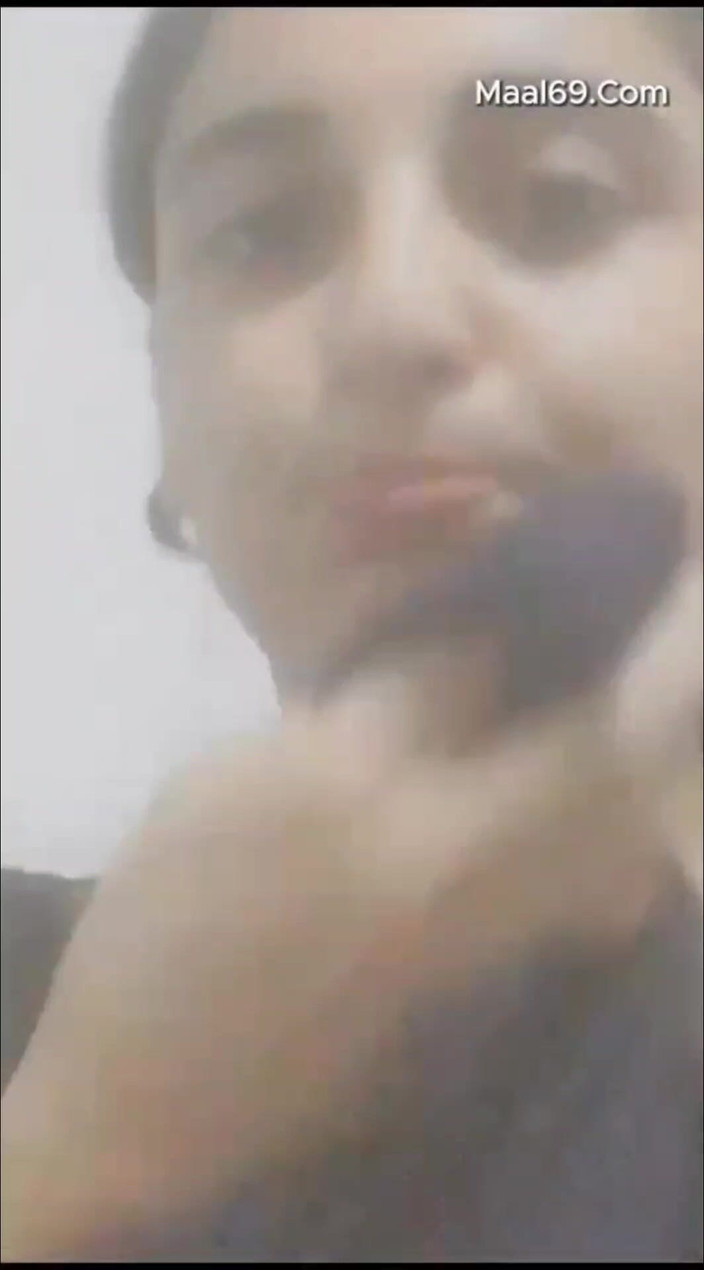 MehwishAly: 내 Czn 화상 통화에서 화장실에서 즐기는