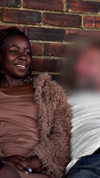 A milf negra que eu conhecia era leal com grandes sonhos e ela costumava ser uma garota religiosa rígida ... Até eu dar a ela
