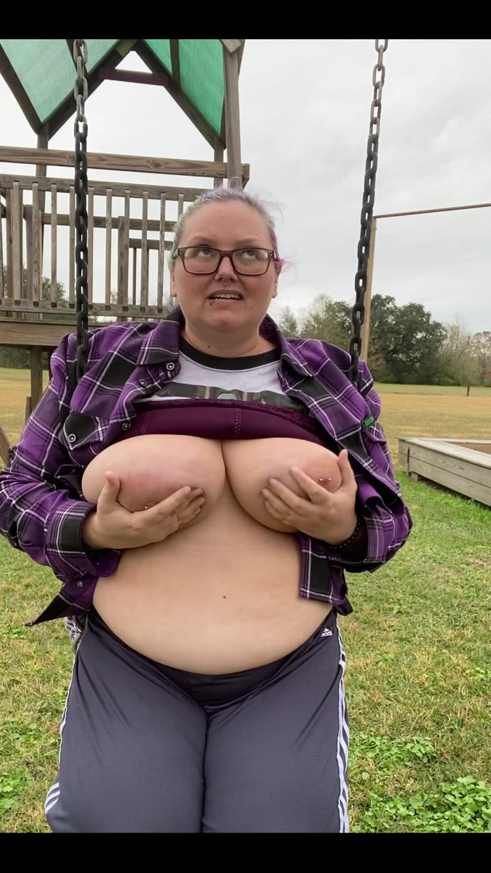 Sara Star: Enjoying a Little Swing in the Cold Weather