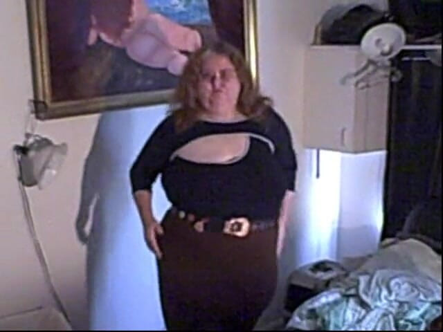 BBW nurse Vicki adventures with friends: Sjuksköterskan Vicki snullar hennes grejer!