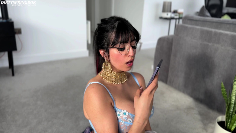 Aaliyah Yasin: Curvă pakistaneză Aaliyah Yasin nu se poate opri din orgasme
