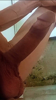 În momentul ăla îl încordează- imaginează-ți că face asta în tine, delicios! Urmează-mă, chestie sexy