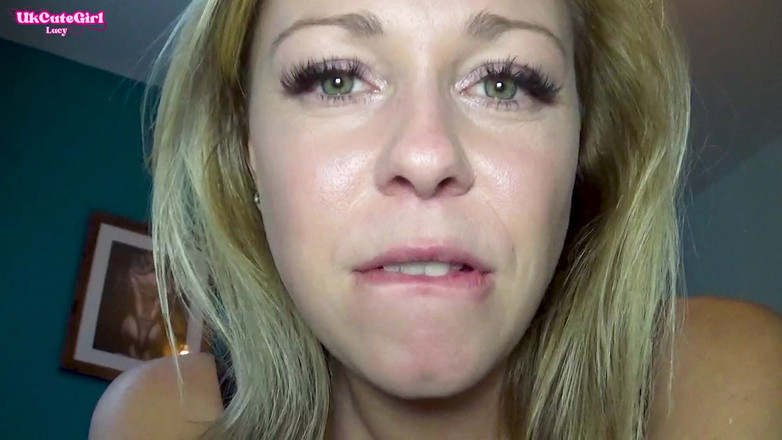 UKCuteGirl: Pequeno homem surpreende escondendo gaveta de calcinha devorado!