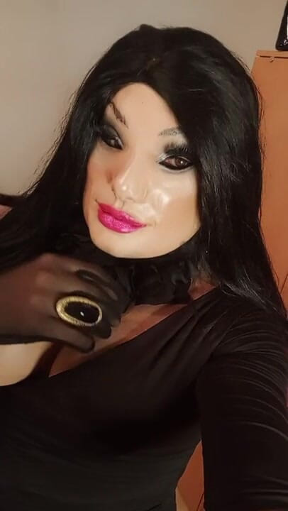 Erica Doll: 私の新しい乳房マッサージ