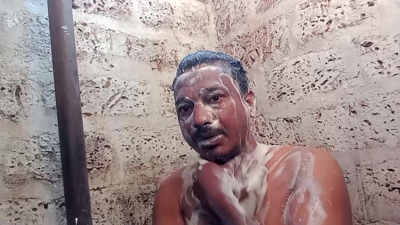 Rahul d: Nálada v koupelně