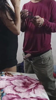 18 år gammal flicka suger styvfar hindi ljud
