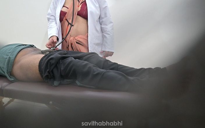 savithabhabhi: 病院で患者をチェックする女性医師