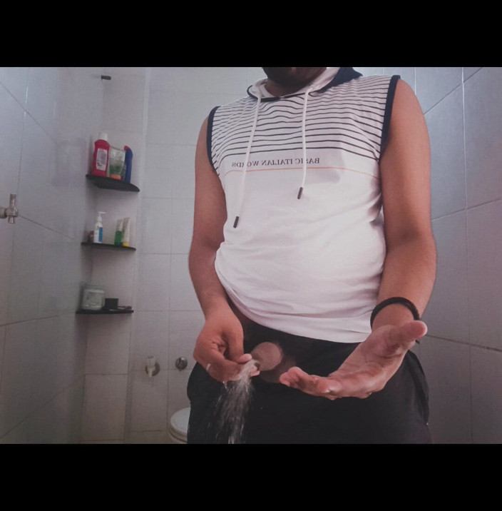 IsmaatDeva: Watching fucking hard porn at home alone and then peeing...