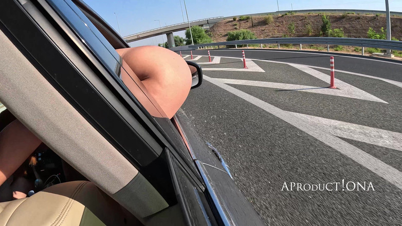 AproductionA: 408km vòi hoa sen vàng phun nước