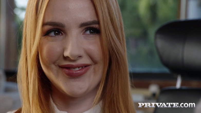 Private.com: Scarlett et Shaynna ont l'air super dans un trio torride