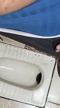 Minha esposa fodendo pau dildo com beijos