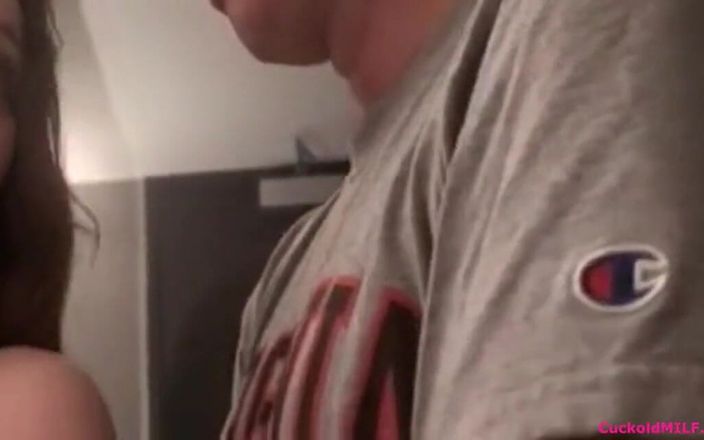 Cuckold MILF: Rogacz MILF Munching na BBC Bull