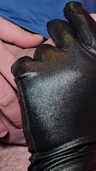 Blowjob mit einem Silikon-Stick. Komm aus den Tiefen der eier