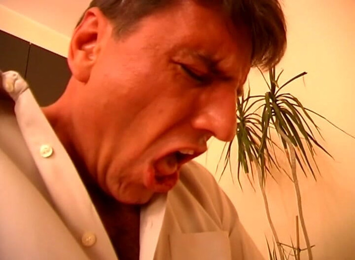 Male Dom - Spanking - BDSM: Sexy blonďatá sekretářka je tvrdě ošukána v kanceláři