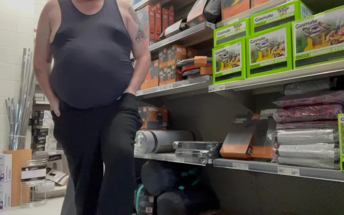 Ginger daddy: Ginger Daddy Strip Naked at Work &amp; Cum