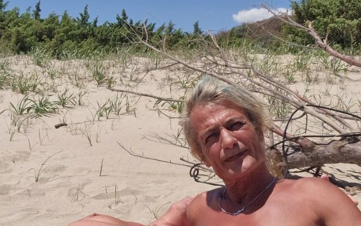 Gigi and David: Nudistická pláž stripchat sex show Gigindave Shemale přítelkyně veřejné setkání...