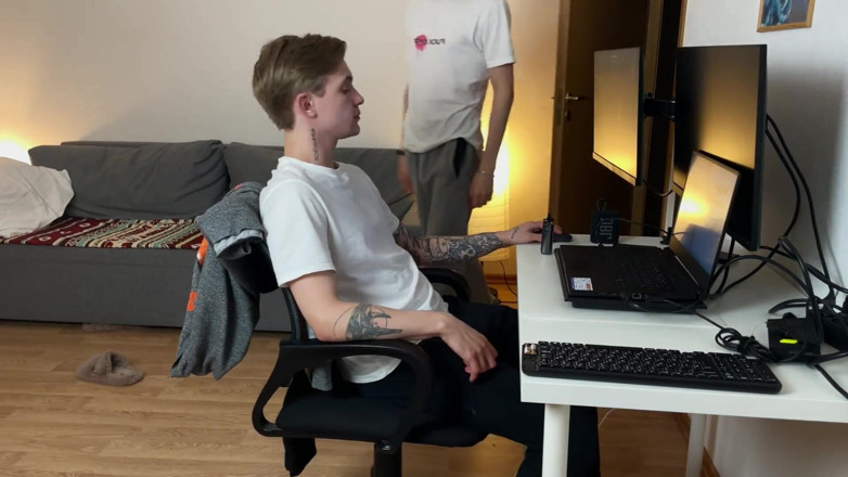 Ethan Lestray: Cute Twink Distracted a Guy with a Big Dick From...