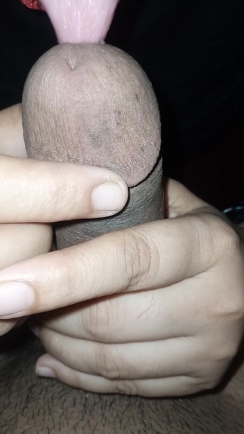 Yasmeen: Sunt fată sexy, îmi place pula în mine