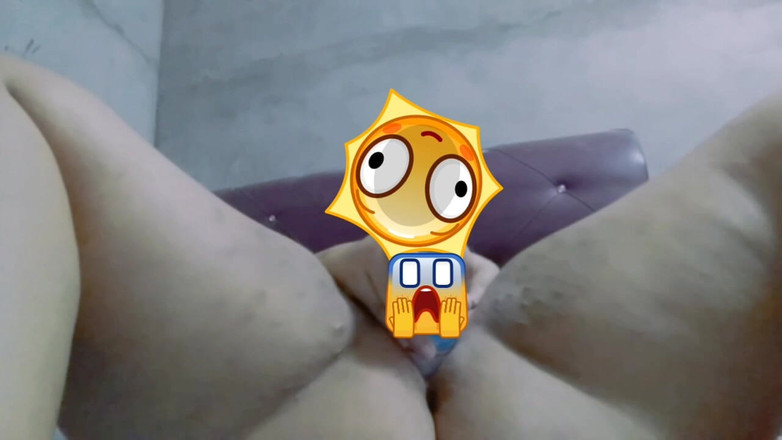 CumOnMeth: Kein dildo, ich habe deoroller benutzt, um mich hart zu...