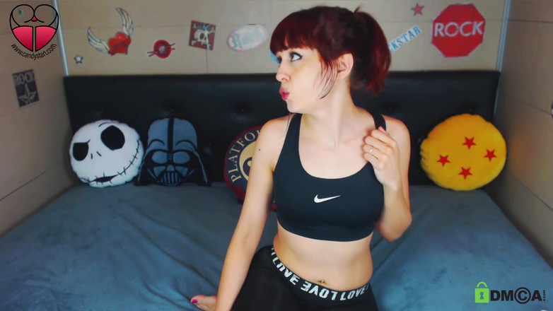 Candystart Videos: Annusa il mio culo puzzolente