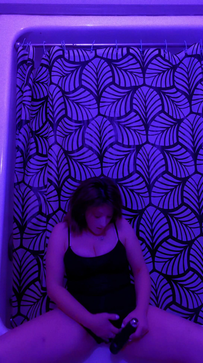 Blissed: Hope Noone mă aude