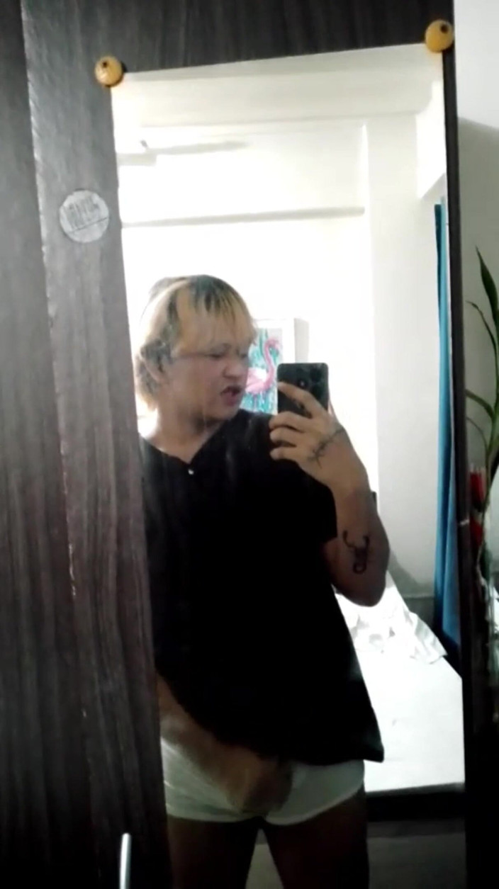 Rent A Gay Productions: Philippino Twink Smutsigt Samtal Och Onani Verklig Live Cam Med...