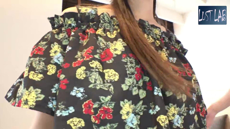 Lust lab: Courbes de chevauchage dans la rue. Un fantasme audacieux se...