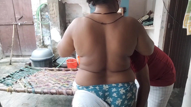 Yourgeeta8899: 비명을 지르기 전까지 나를 따먹는 내 장로 의붓아들