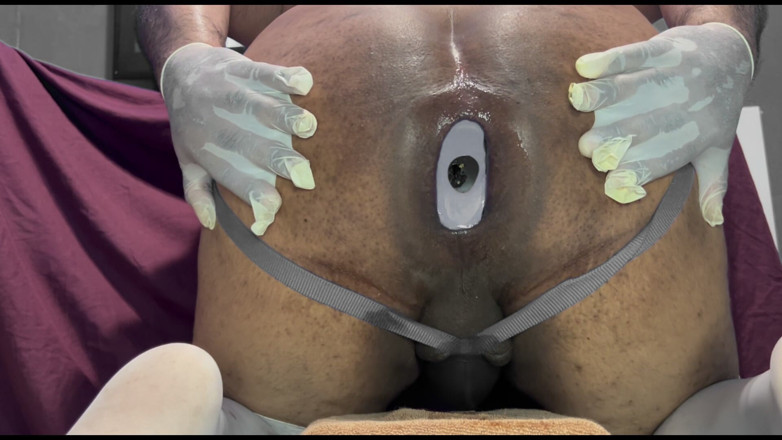 Zerithz: Diversão com meu plug anal gigante
