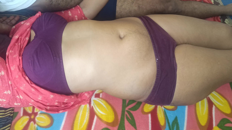 Apple baby: Housemaid Enjoying with House Owner