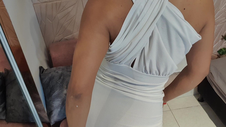 AgataDelphine: 아주 우아해 내 손가락을 대고 있어