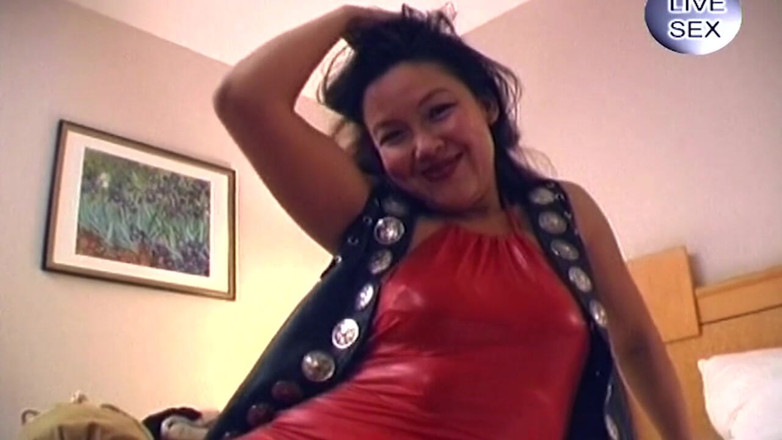 Deutsche Amateur Pornos: Smiling Slut Toys Dripping Pussy Till Messy Squirt