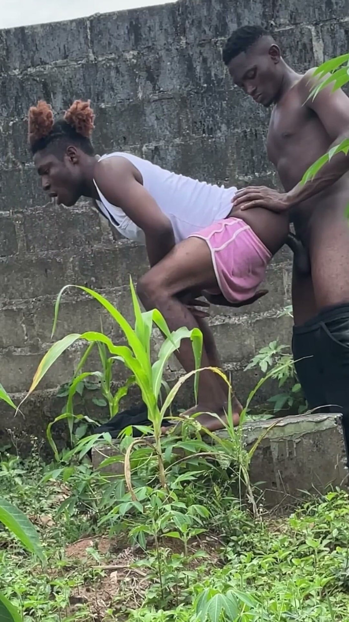 Vicfairy: Culo negro