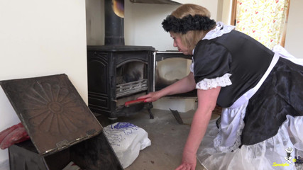 Dirty Doctors Clips: The maid - lighting the fire