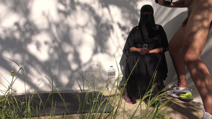 Souzan Halabi: 운동 후 터키 남편에게 엄청난 얼굴 사정을 당하는 쿠르드 마누라