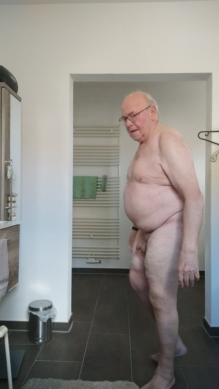 Karlchengeil: Kıçta kaza ve ceza