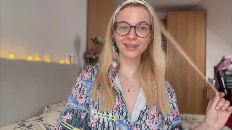 Goddess_Bella_Rae: Paypig sống với $ 30 một tháng sau khi tôi rửa sạch...
