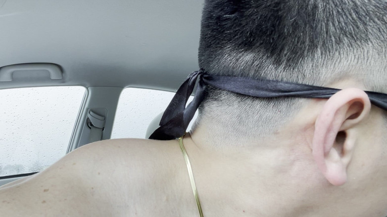 barenakedboy: 비에 흠뻑 젖은 반란군: 벌거벗은 근육 창녀의 김이 모락모락 나는 야외 쇼