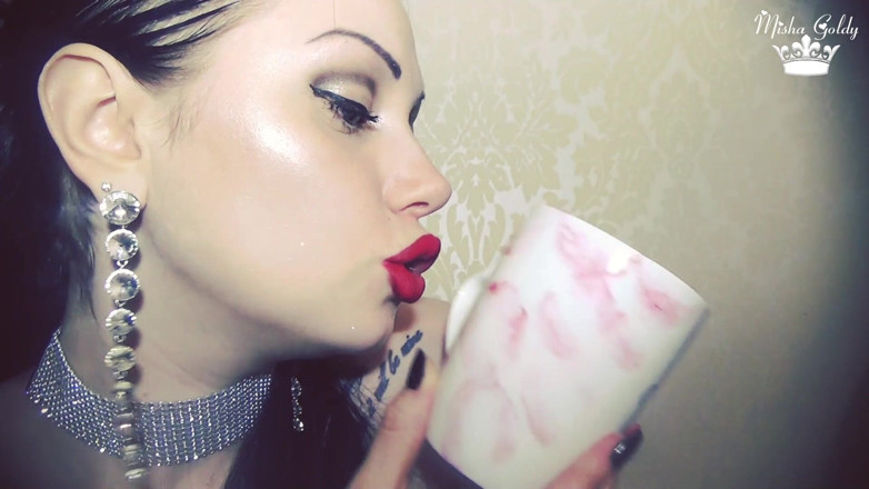 Goddess Misha Goldy: ガラスにバレンタインレッドマーク