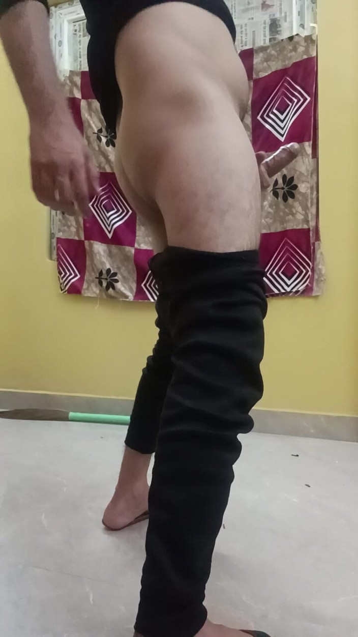 Desi shikha: Cậu bé Ấn Độ thủ dâm và cái mông khổng lồ