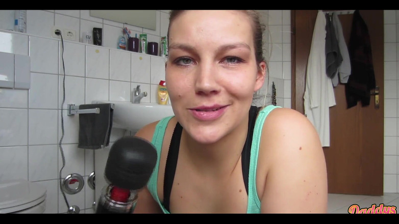 Daddys Luder: Amcığım yine böyle mi görünmeli?