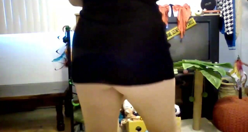 AsiaLuvDoll: セクシーなお尻ワークアウト